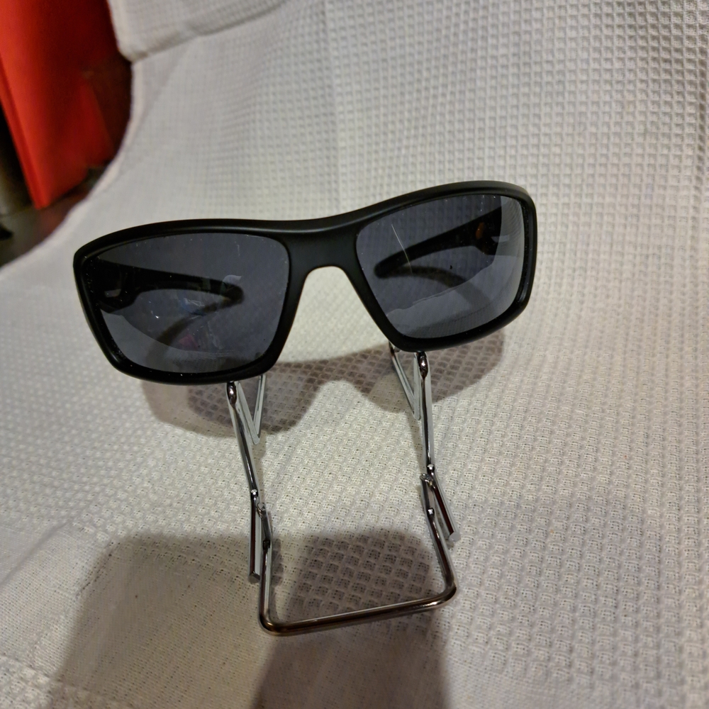 Classic Black Men's Sunglasses - Polarized Lens